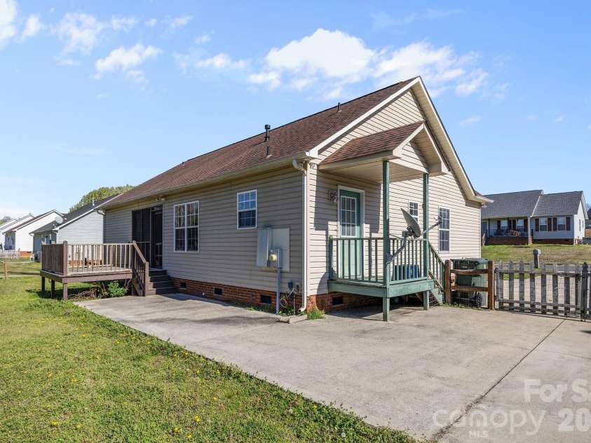 1624 Ashridge Road, Rock Hill, SC 29730.  MLS# CAR4358714, YatesRealty ID 5396. 