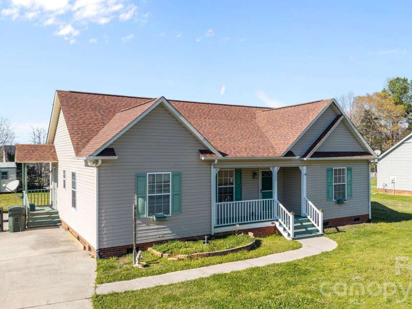 1624 Ashridge Road, Rock Hill, SC 29730.  MLS# CAR4358714, YatesRealty ID 5396. 