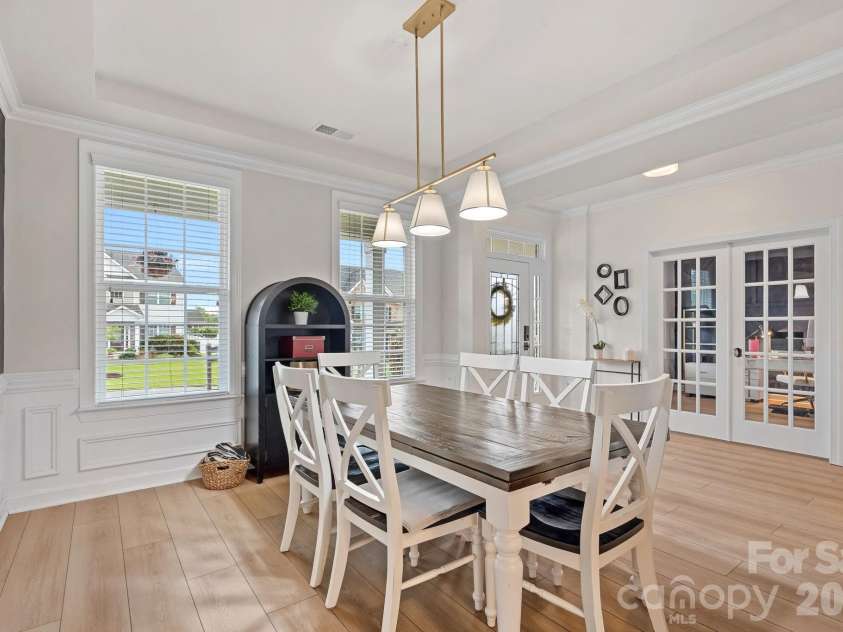 2071 Feldspar Drive, Davidson, NC 28036.  MLS# CAR4428038, YatesRealty ID 53960. 