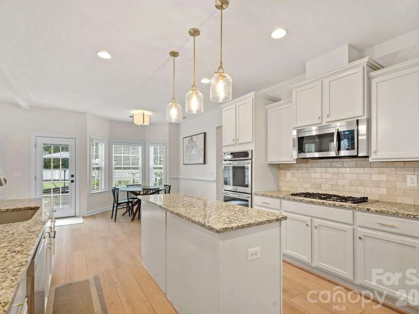 2071 Feldspar Drive, Davidson, NC 28036.  MLS# CAR4428038, YatesRealty ID 53960. 