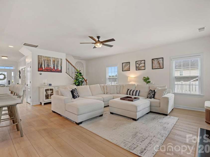 2071 Feldspar Drive, Davidson, NC 28036.  MLS# CAR4428038, YatesRealty ID 53960. 