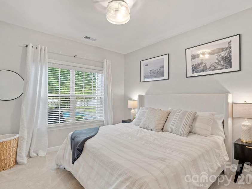 2071 Feldspar Drive, Davidson, NC 28036.  MLS# CAR4428038, YatesRealty ID 53960. 