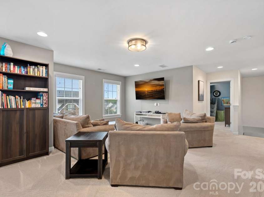 2071 Feldspar Drive, Davidson, NC 28036.  MLS# CAR4428038, YatesRealty ID 53960. 