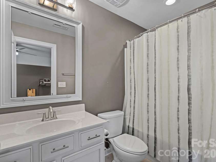2071 Feldspar Drive, Davidson, NC 28036.  MLS# CAR4428038, YatesRealty ID 53960. 