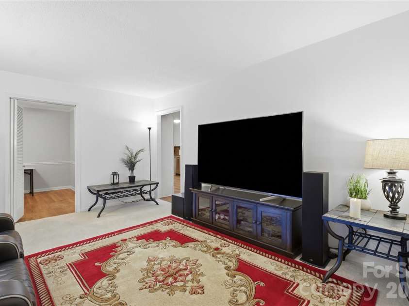 2604 Shearer Drive, Statesville, NC 28625.  MLS# CAR4428031, YatesRealty ID 53961. 