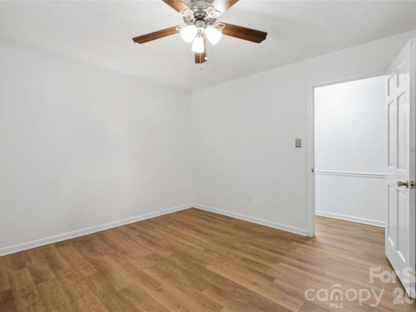 2604 Shearer Drive, Statesville, NC 28625.  MLS# CAR4428031, YatesRealty ID 53961. 