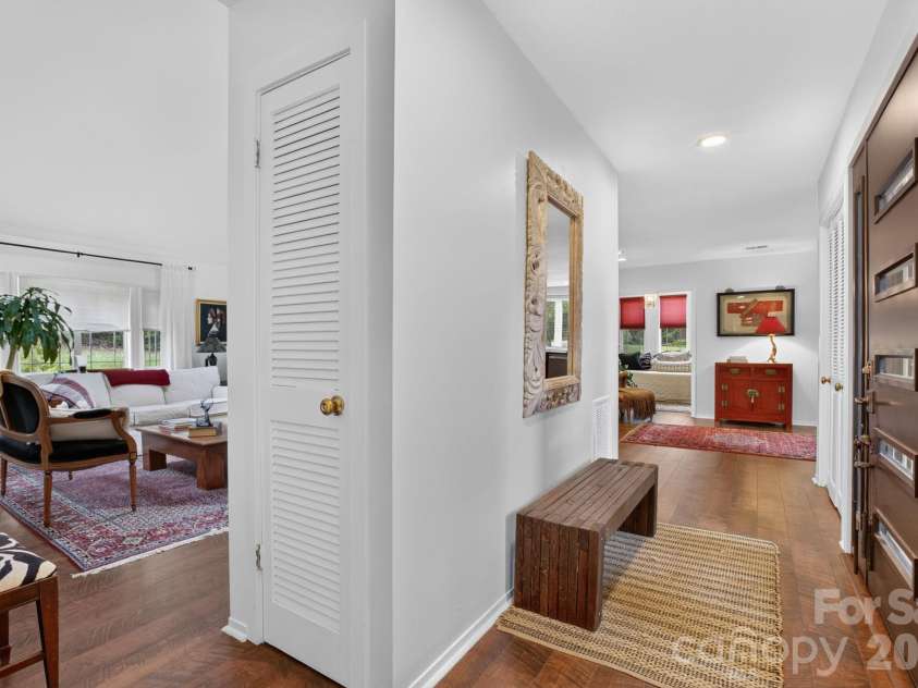 221 Saratoga Drive, Greer, SC 29650.  MLS# CAR4428317, YatesRealty ID 53963. 