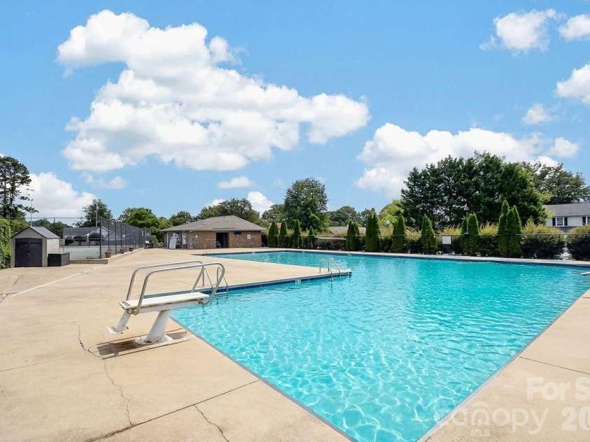 221 Saratoga Drive, Greer, SC 29650.  MLS# CAR4428317, YatesRealty ID 53963. 