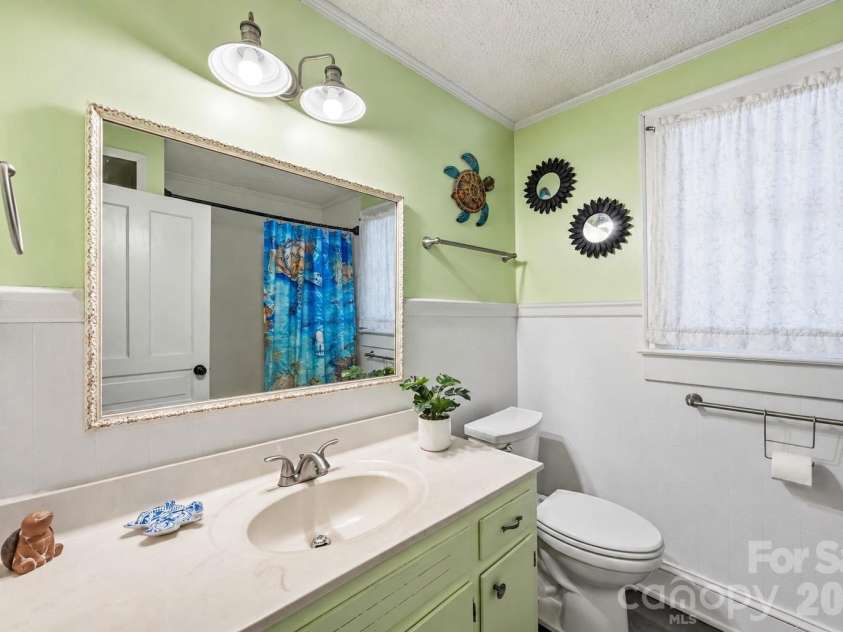 322 Main Street, Maiden, NC 28650.  MLS# CAR4427918, YatesRealty ID 53966. Downstairs full bath