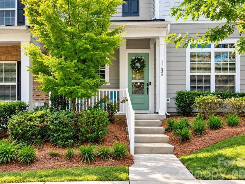 11628 Founders Park Lane, Pineville, NC 28134.  MLS# CAR4428544, YatesRealty ID 53967. 