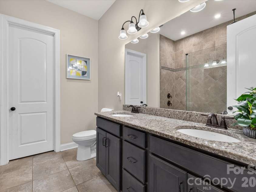 11628 Founders Park Lane, Pineville, NC 28134.  MLS# CAR4428544, YatesRealty ID 53967. 