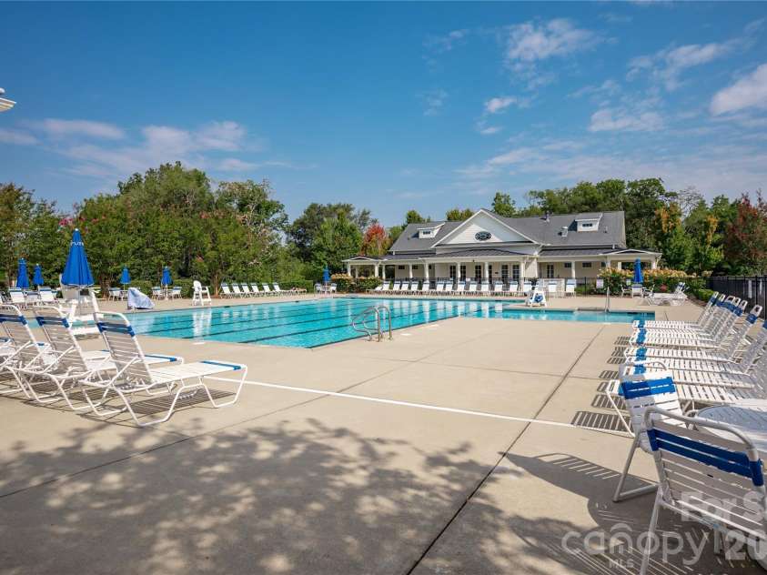 11628 Founders Park Lane, Pineville, NC 28134.  MLS# CAR4428544, YatesRealty ID 53967. 