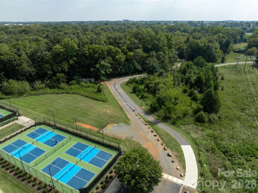 11628 Founders Park Lane, Pineville, NC 28134.  MLS# CAR4428544, YatesRealty ID 53967. 