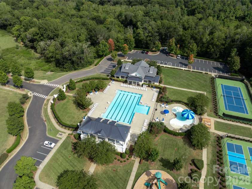 11628 Founders Park Lane, Pineville, NC 28134.  MLS# CAR4428544, YatesRealty ID 53967. 