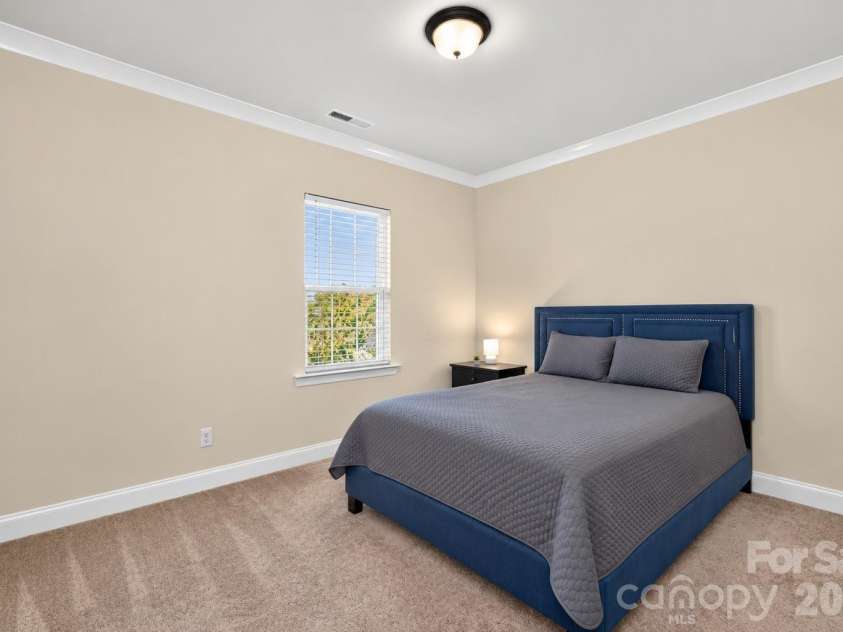 11628 Founders Park Lane, Pineville, NC 28134.  MLS# CAR4428544, YatesRealty ID 53967. Additional Upper Bedroom