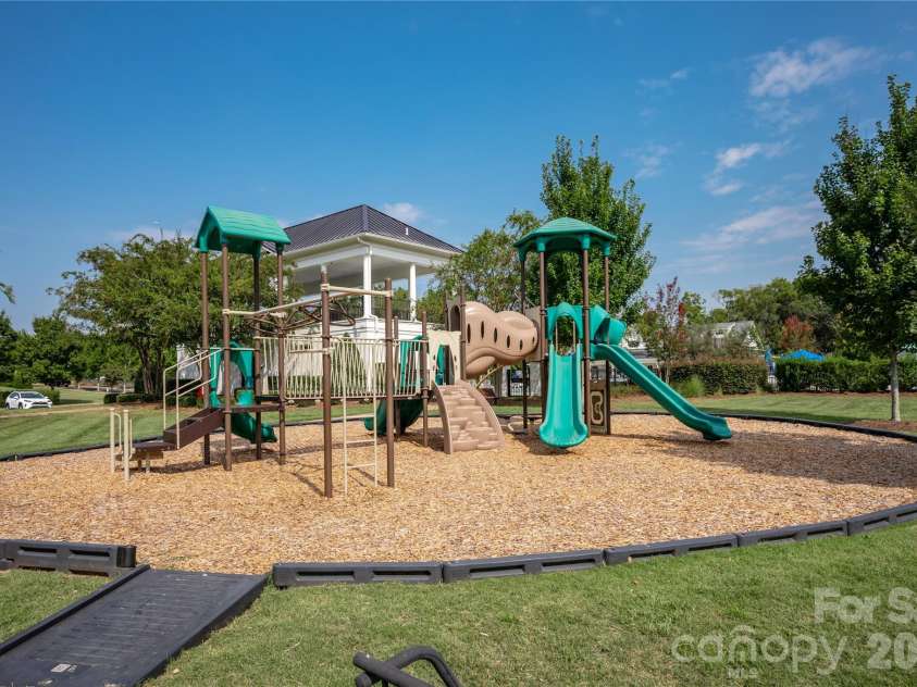 11628 Founders Park Lane, Pineville, NC 28134.  MLS# CAR4428544, YatesRealty ID 53967. Playground