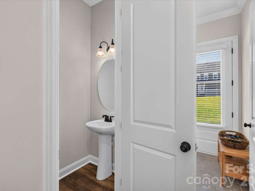 11628 Founders Park Lane, Pineville, NC 28134.  MLS# CAR4428544, YatesRealty ID 53967. Powder Room