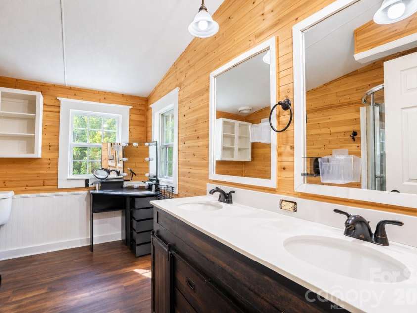 91 Walnut Drive, Leicester, NC 28748.  MLS# CAR4427887, YatesRealty ID 53968. 