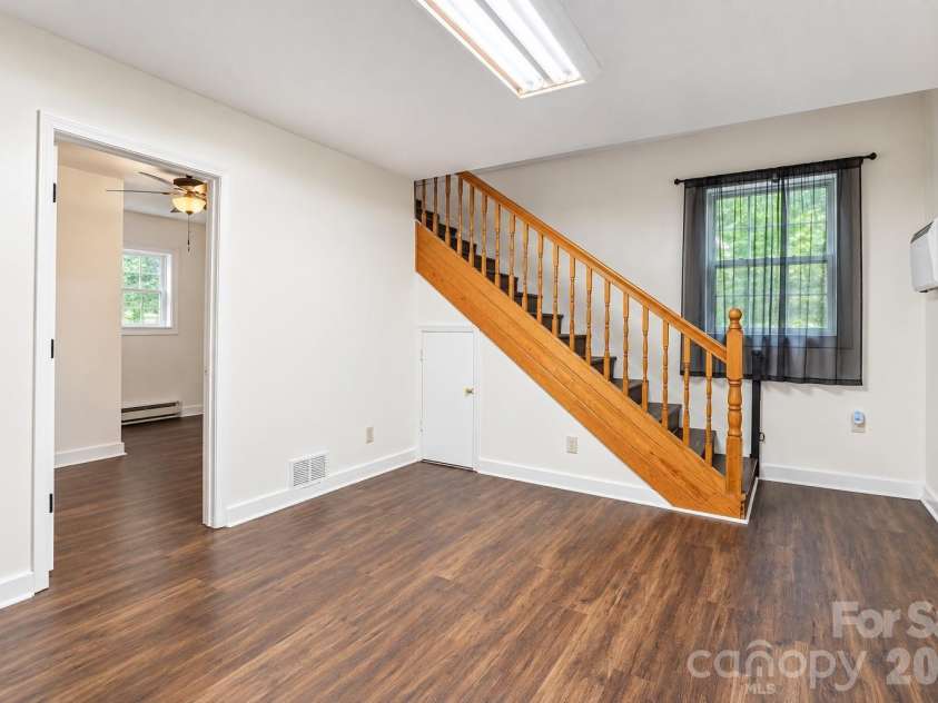 91 Walnut Drive, Leicester, NC 28748.  MLS# CAR4427887, YatesRealty ID 53968. 