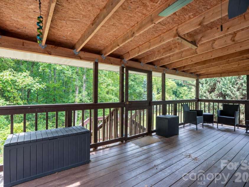 91 Walnut Drive, Leicester, NC 28748.  MLS# CAR4427887, YatesRealty ID 53968. 