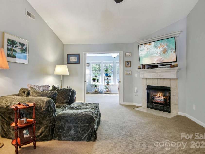 1304 Deermouse Way, Hendersonville, NC 28792.  MLS# CAR4190263, YatesRealty ID 5397. 