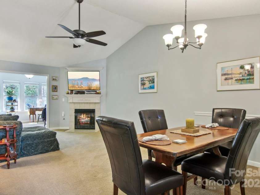 1304 Deermouse Way, Hendersonville, NC 28792.  MLS# CAR4190263, YatesRealty ID 5397. 