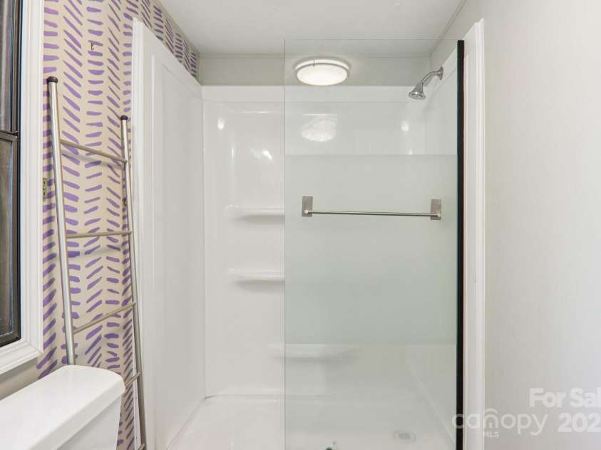 302 Meadowbrook Court, Hendersonville, NC 28792.  MLS# CAR4322071, YatesRealty ID 5397. 