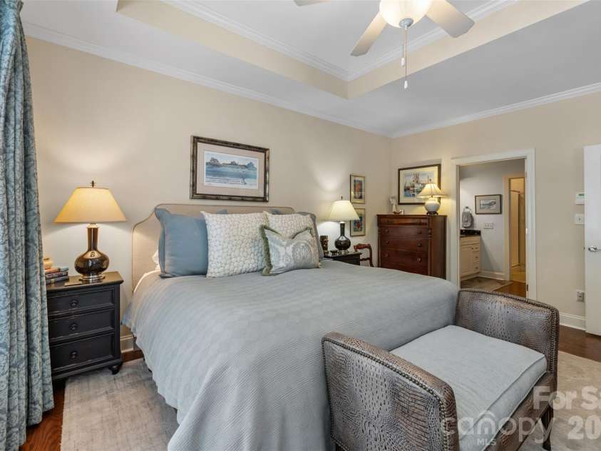 2615 Circa Drive, Matthews, NC 28105.  MLS# CAR4428384, YatesRealty ID 53970. 