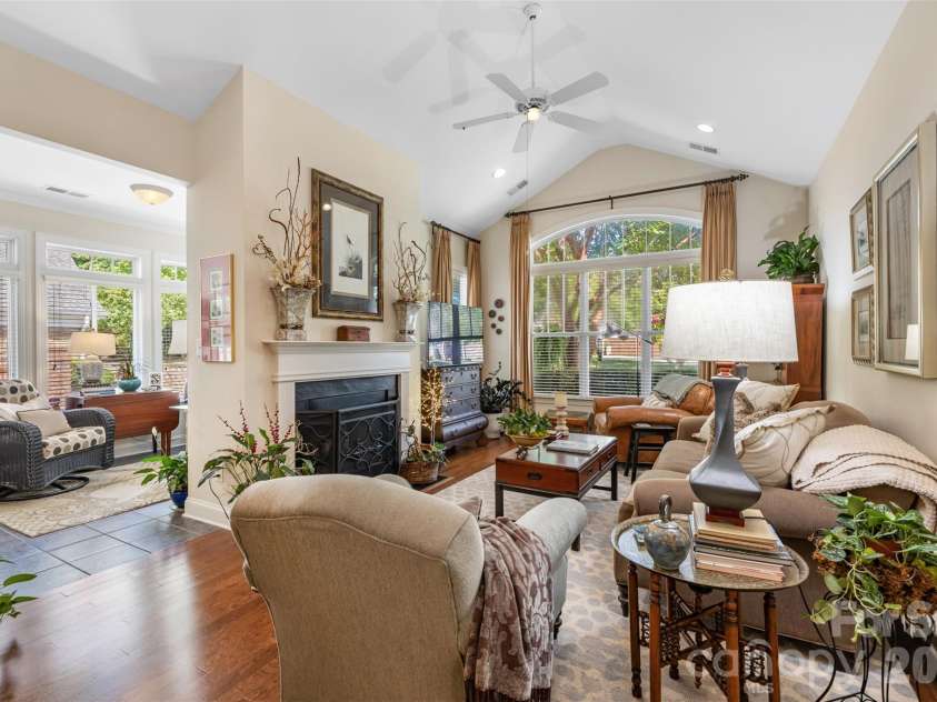 2615 Circa Drive, Matthews, NC 28105.  MLS# CAR4428384, YatesRealty ID 53970. 