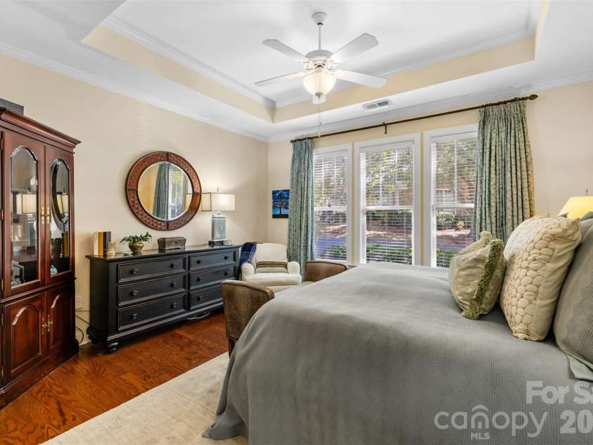 2615 Circa Drive, Matthews, NC 28105.  MLS# CAR4428384, YatesRealty ID 53970. 