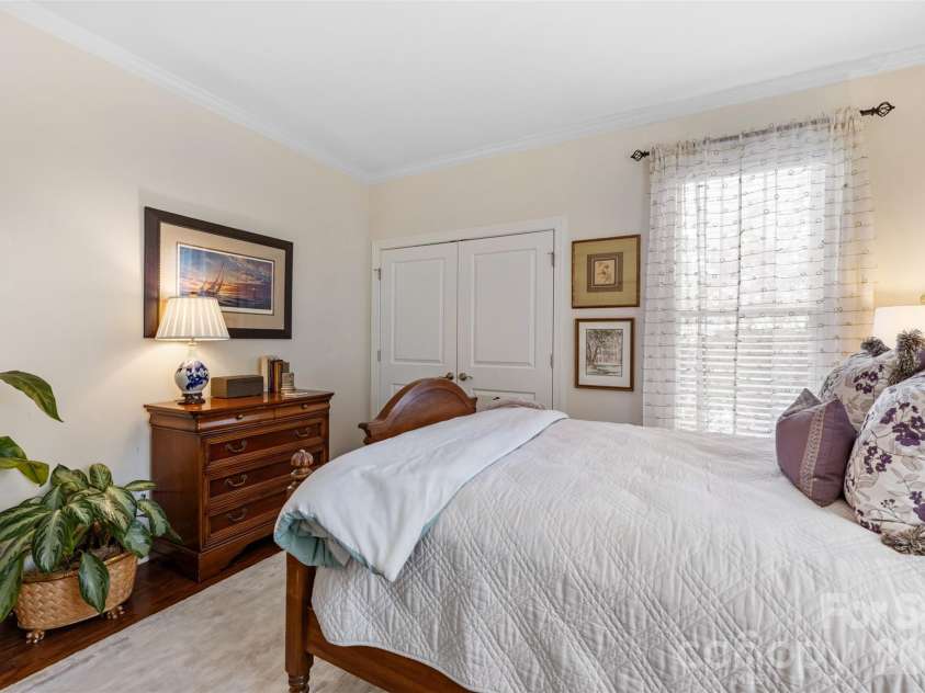2615 Circa Drive, Matthews, NC 28105.  MLS# CAR4428384, YatesRealty ID 53970. 