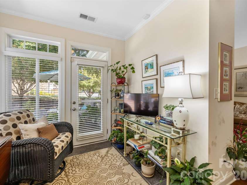 2615 Circa Drive, Matthews, NC 28105.  MLS# CAR4428384, YatesRealty ID 53970. 