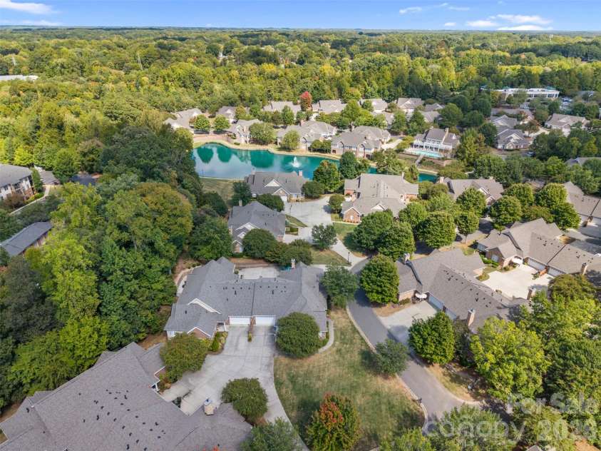 2615 Circa Drive, Matthews, NC 28105.  MLS# CAR4428384, YatesRealty ID 53970. 
