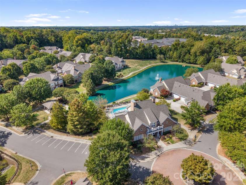 2615 Circa Drive, Matthews, NC 28105.  MLS# CAR4428384, YatesRealty ID 53970. 