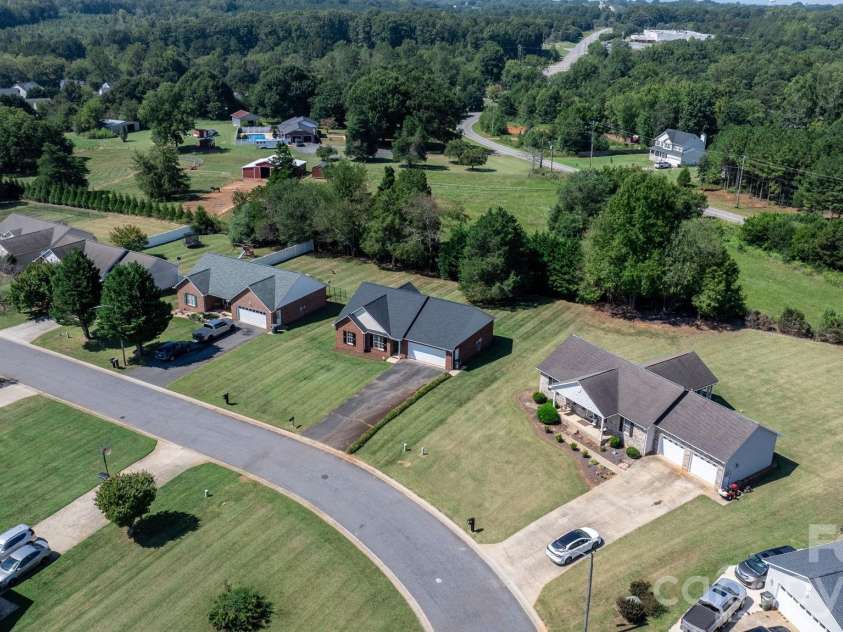 1420 Farmington Hills Drive, Conover, NC 28613.  MLS# CAR4426620, YatesRealty ID 53972. 