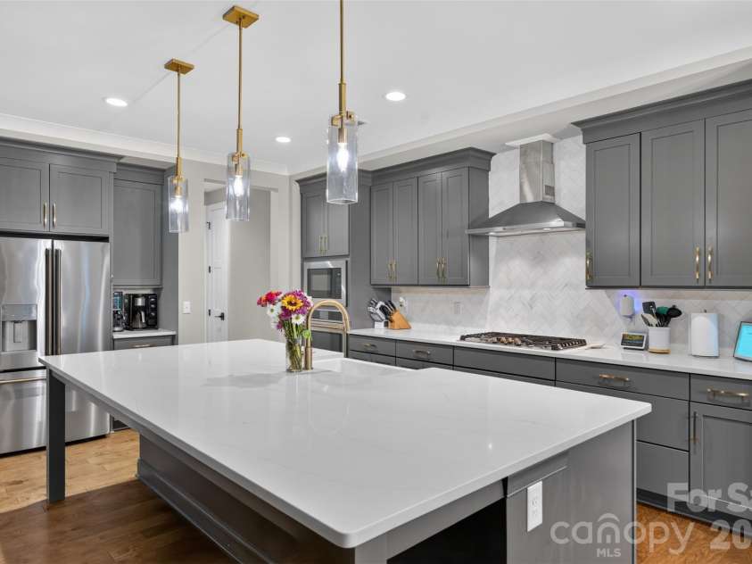 6601 Harbor Oaks Drive, Denver, NC 28037.  MLS# CAR4426714, YatesRealty ID 53974. 