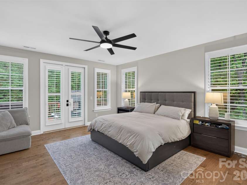 6601 Harbor Oaks Drive, Denver, NC 28037.  MLS# CAR4426714, YatesRealty ID 53974. 