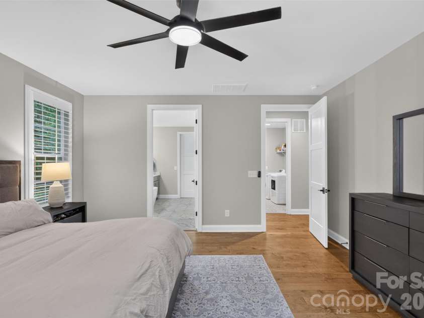 6601 Harbor Oaks Drive, Denver, NC 28037.  MLS# CAR4426714, YatesRealty ID 53974. 