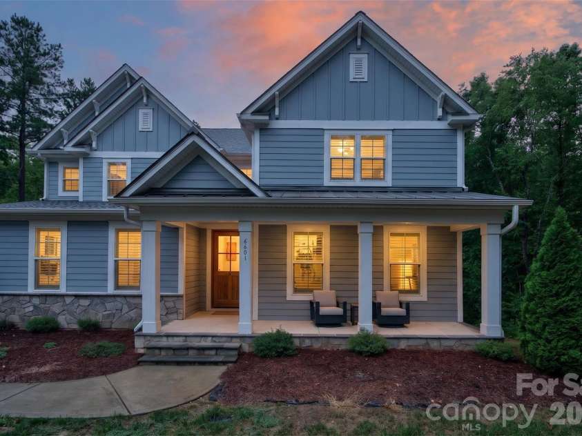 6601 Harbor Oaks Drive, Denver, NC 28037.  MLS# CAR4426714, YatesRealty ID 53974. 
