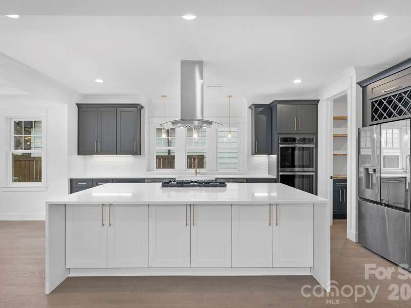1817 Mint Street, Charlotte, NC 28203.  MLS# CAR4426873, YatesRealty ID 53975. 