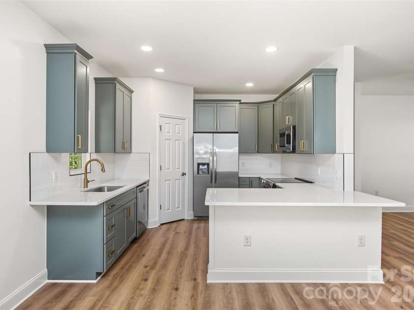 181 Meadowlark Lane, Statesville, NC 28625.  MLS# CAR4426854, YatesRealty ID 53976. 