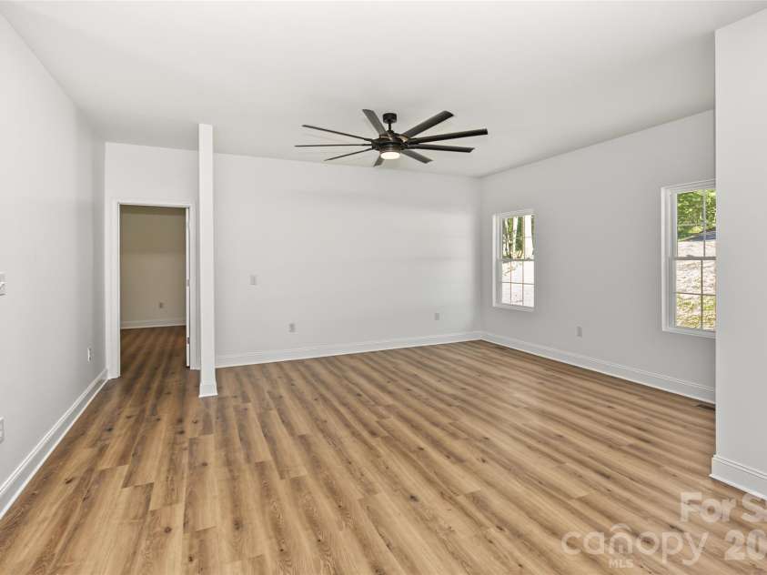 181 Meadowlark Lane, Statesville, NC 28625.  MLS# CAR4426854, YatesRealty ID 53976. 