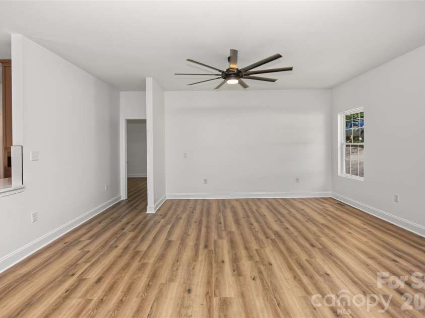 181 Meadowlark Lane, Statesville, NC 28625.  MLS# CAR4426854, YatesRealty ID 53976. 