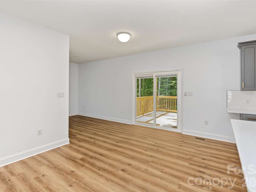 181 Meadowlark Lane, Statesville, NC 28625.  MLS# CAR4426854, YatesRealty ID 53976. 