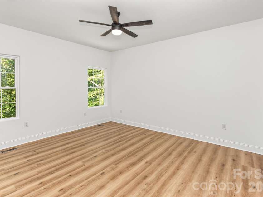 181 Meadowlark Lane, Statesville, NC 28625.  MLS# CAR4426854, YatesRealty ID 53976. 