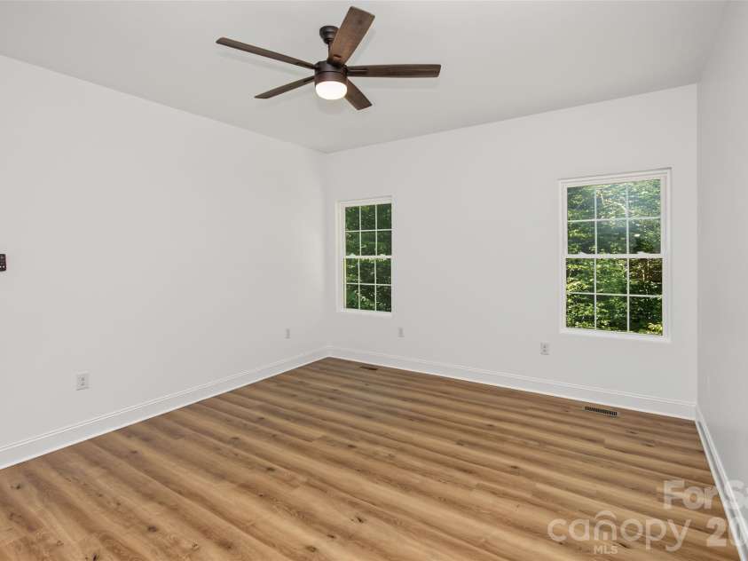 181 Meadowlark Lane, Statesville, NC 28625.  MLS# CAR4426854, YatesRealty ID 53976. 