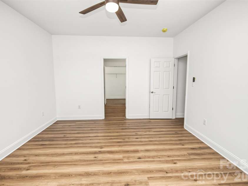 181 Meadowlark Lane, Statesville, NC 28625.  MLS# CAR4426854, YatesRealty ID 53976. 
