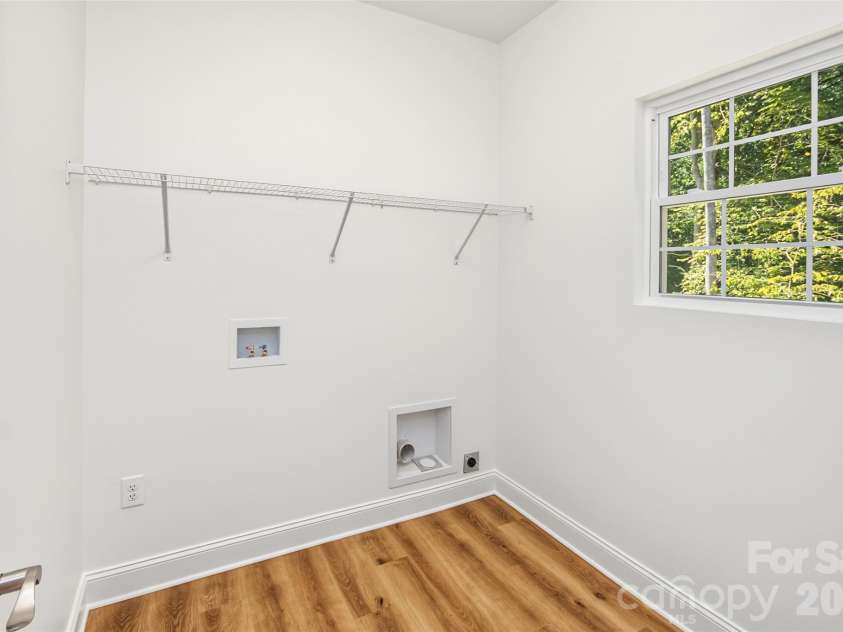 181 Meadowlark Lane, Statesville, NC 28625.  MLS# CAR4426854, YatesRealty ID 53976. 