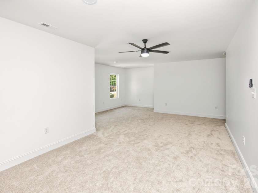 181 Meadowlark Lane, Statesville, NC 28625.  MLS# CAR4426854, YatesRealty ID 53976. 