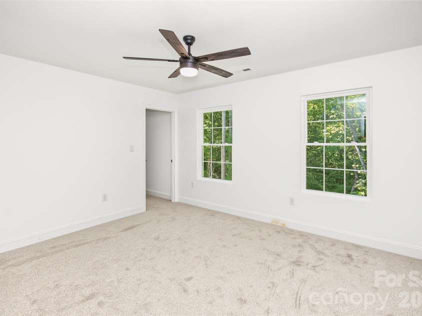 181 Meadowlark Lane, Statesville, NC 28625.  MLS# CAR4426854, YatesRealty ID 53976. 